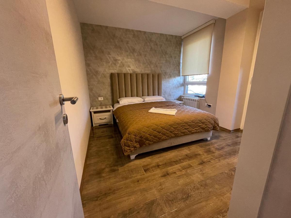 Roosevelt Apartment Skopje Eksteriør billede